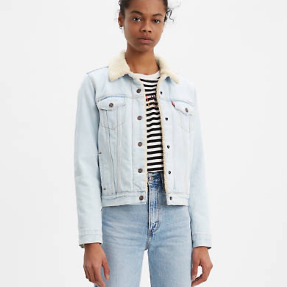 Levi’s Sherpa denim trucker jacket, sz s, nwt, light wash